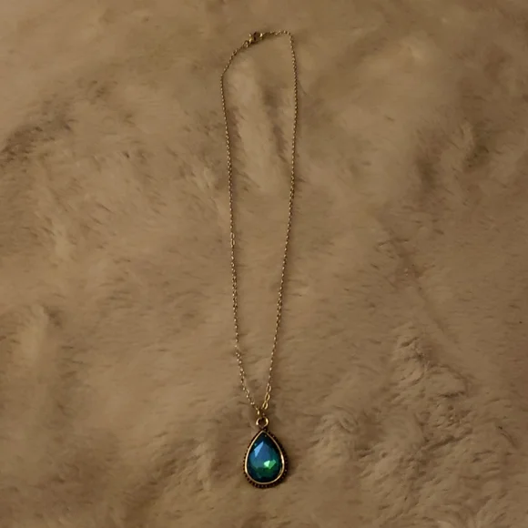 Silver necklace with blue jewel - Picture 5 of 5